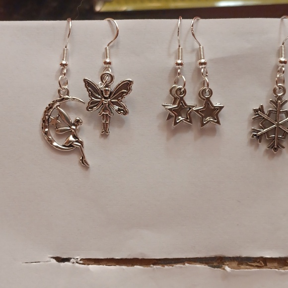 NWT Adorable Stainless Steel Bundle of 3 Holiday Dangling Earrings!! - Picture 2 of 6